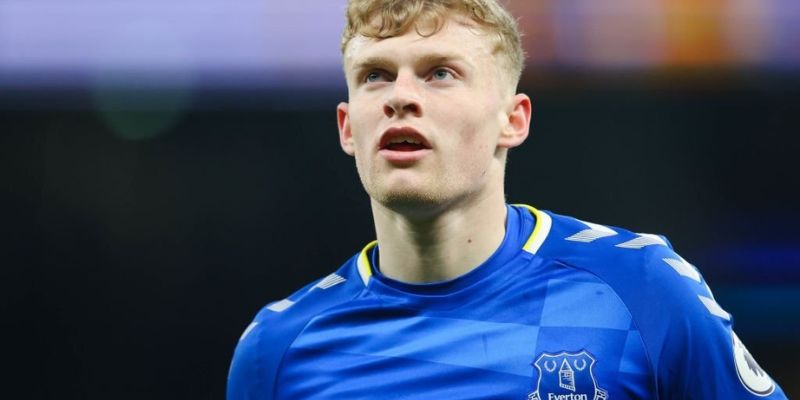 Jarrad Branthwaite thuộc danh sách mục tiêu của Real Madrid